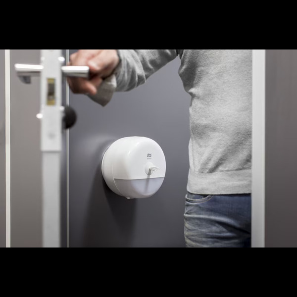 T9 TORK MINI SMART ONE DISPENZER ZA TOALET PAPIR BELI - gallery image T9 TORK MINI SMART ONE DISPENZER ZA TOALET PAPIR BELI gallery image